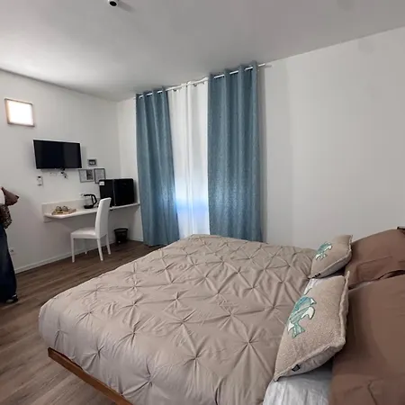 Πανσιόν Aliseo 3*